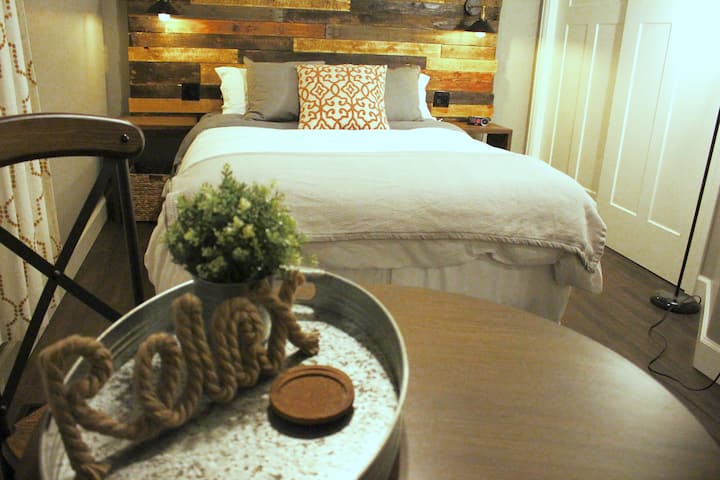 NEW! Rustic Modern Room #1, Downtown