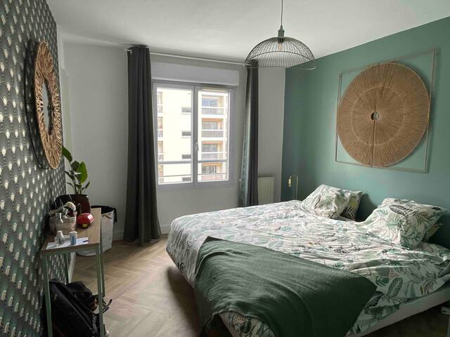 Appt 100 m2 – Terrasse – Gare Part-Dieu gallery image 4