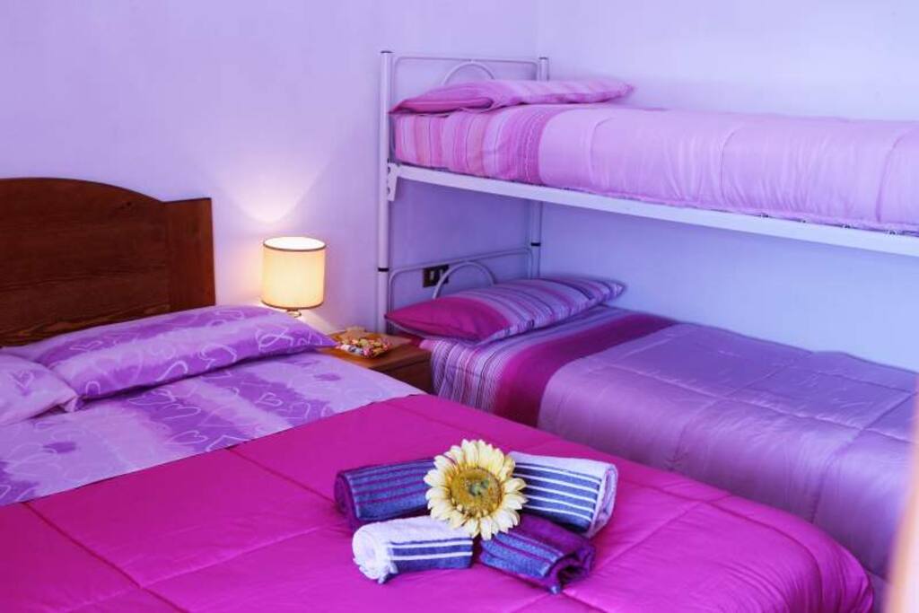 Camera Matrimoniale + Letto a Castello