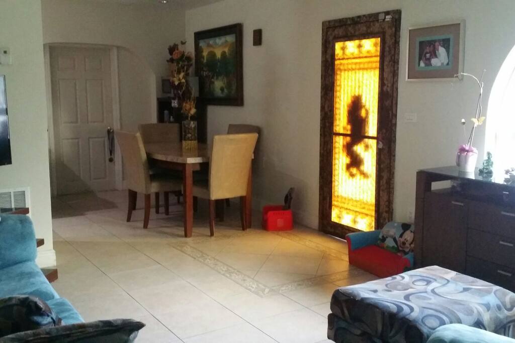 Dining Room with marble tabletop to enjoy your breakfast!