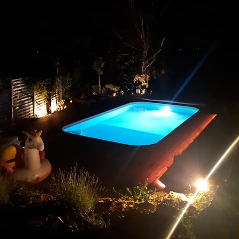 Ground floor apartment, 2 bedrooms, living room, kitchen, swimming pool, garden.