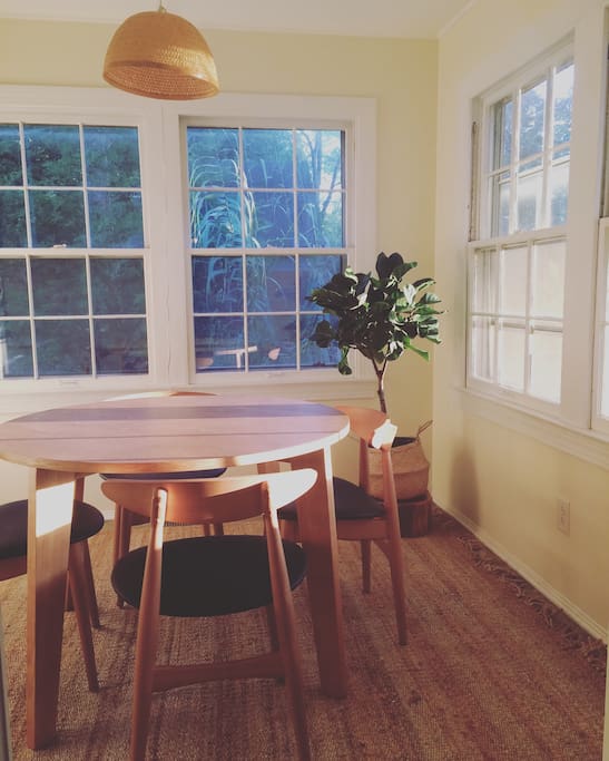 Sunroom to enjoy your morning cup of coffee