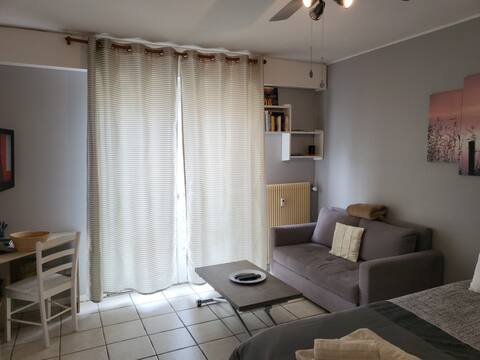 Top performing Airbnb: AIX-LES-BAINS Fully equipped studio downtown in Aix Les Bains