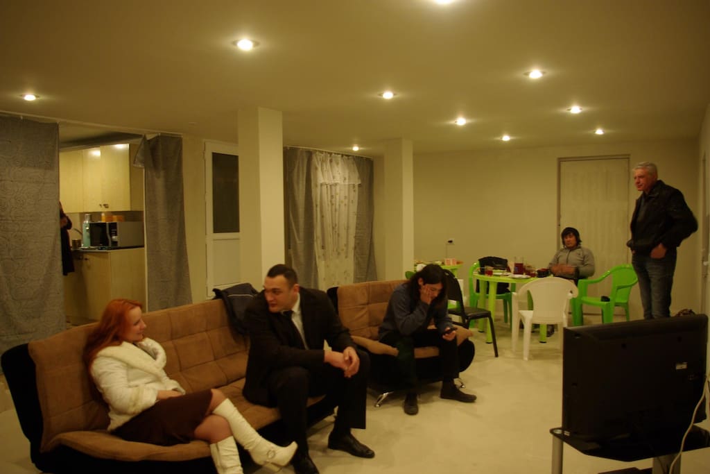 Large and cosy launge