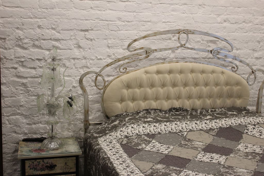 Bedside lamp