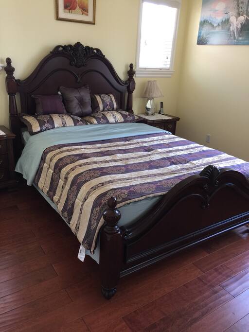 queen size bed