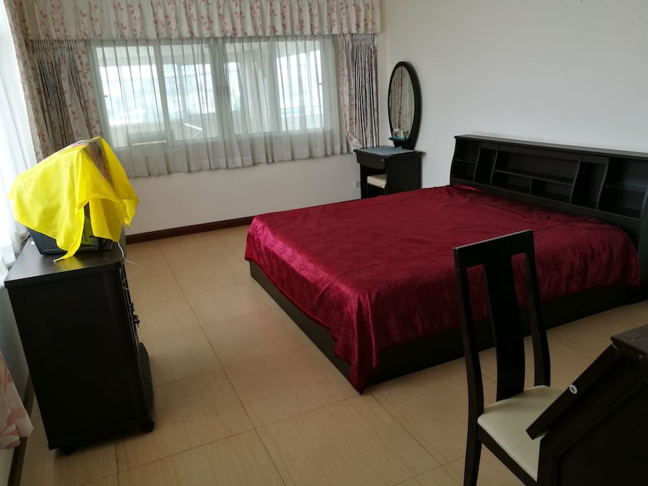 bedroom1