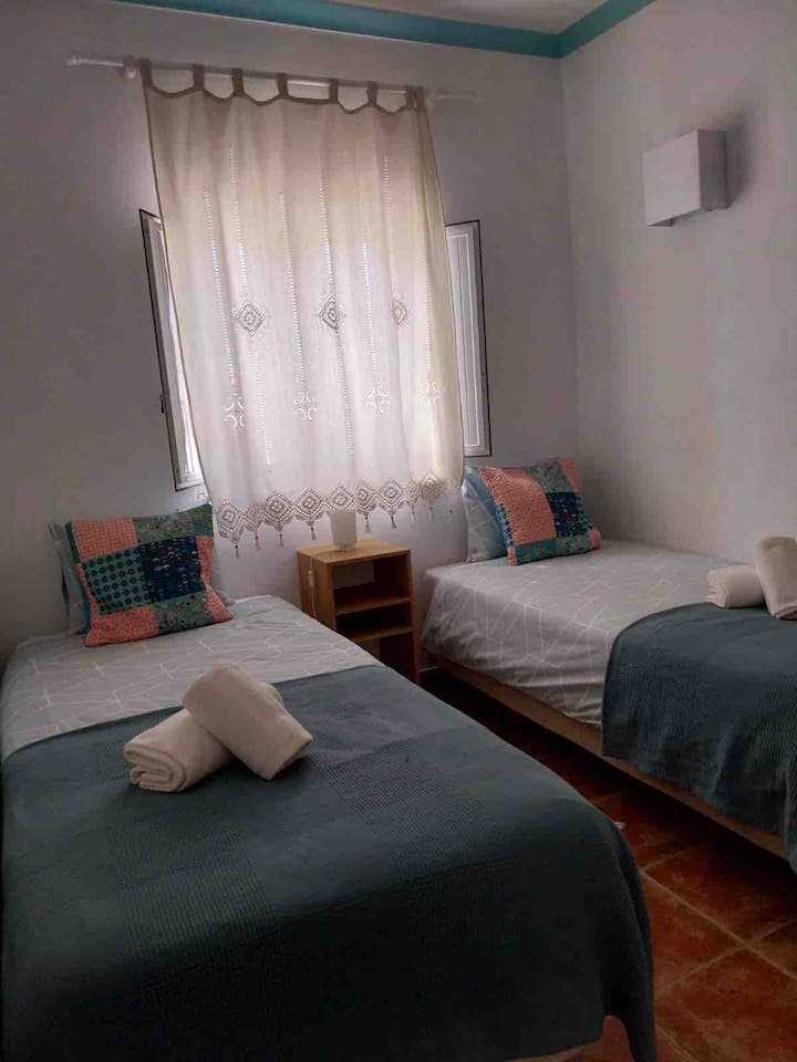 Dhomë gjumi 2