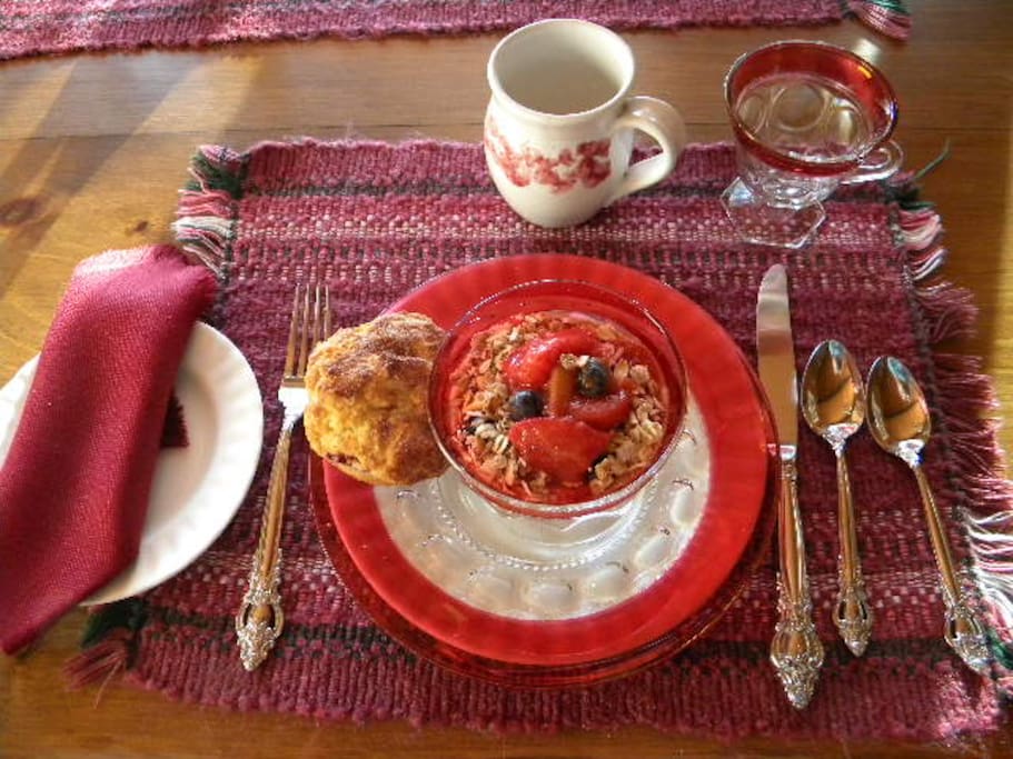 Breakfast at Stouffer Mill bnb