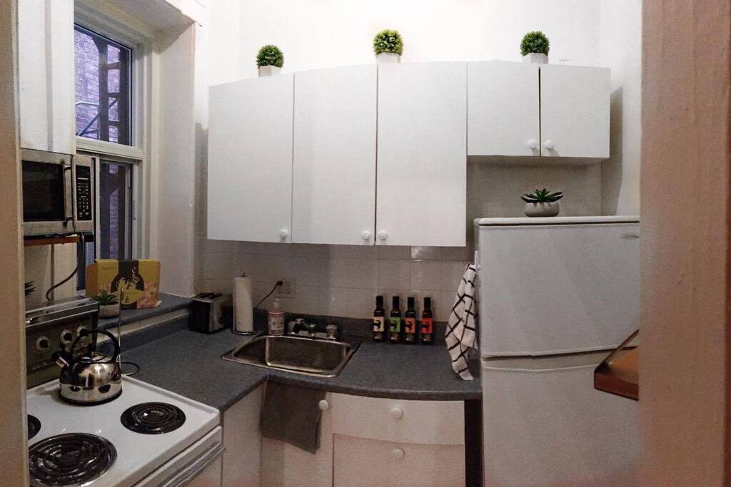 Kitchenette!
