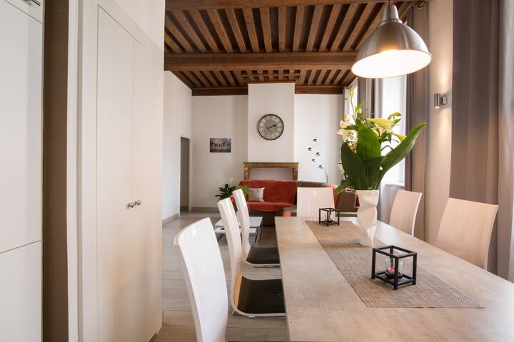 LYON COSY STAY quai St Vincent gallery image 3