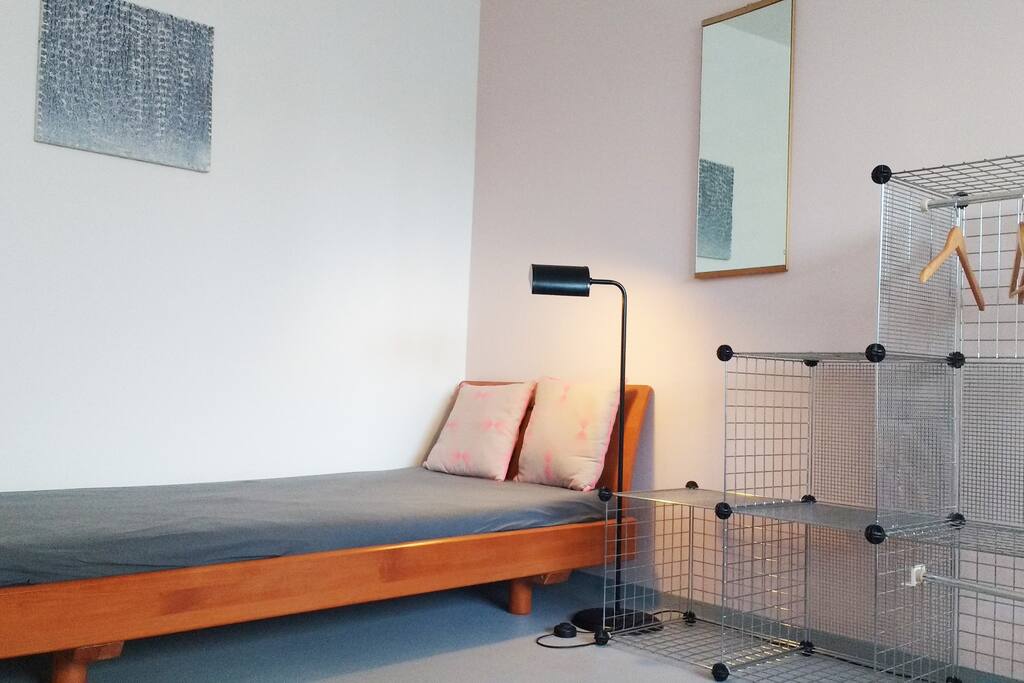 100x200cm single designer bed and garderobe
