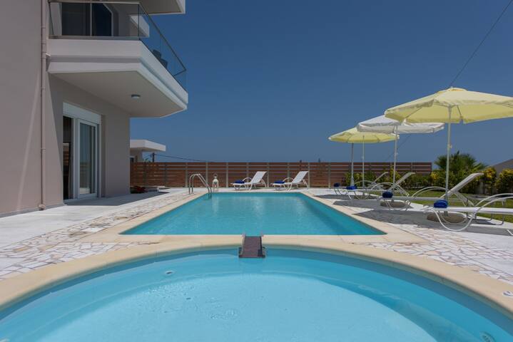 500mt to beach★Heated pool+Hydromassage★Sea view gallery image 2