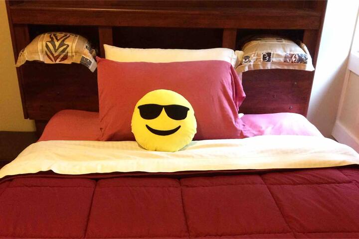 FACES & SPACES. - Private Spacious Loft