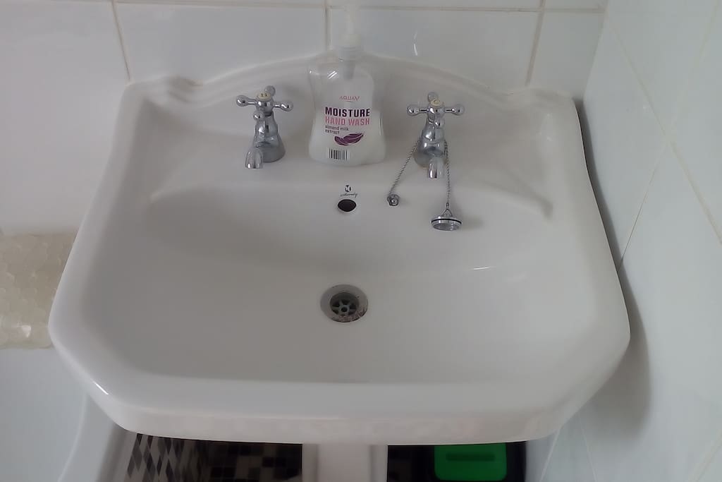 Spotless bathroom cleaned every day after checkout time