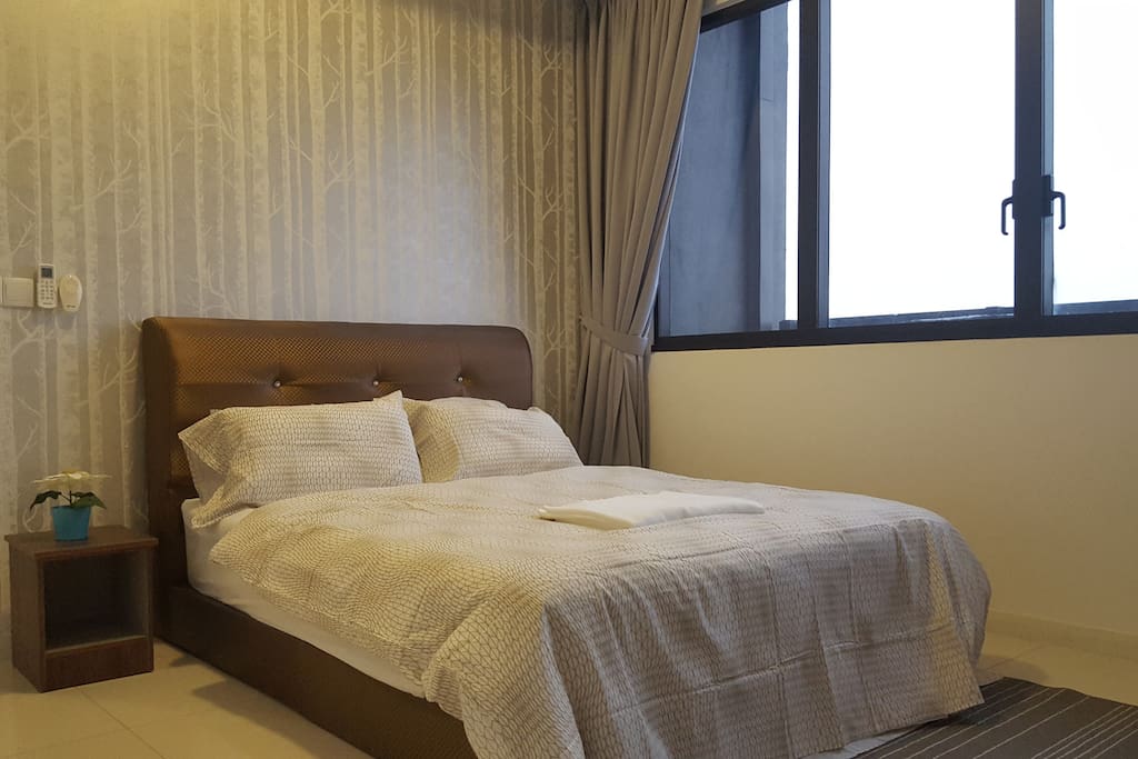 Comfortable bedroom 1