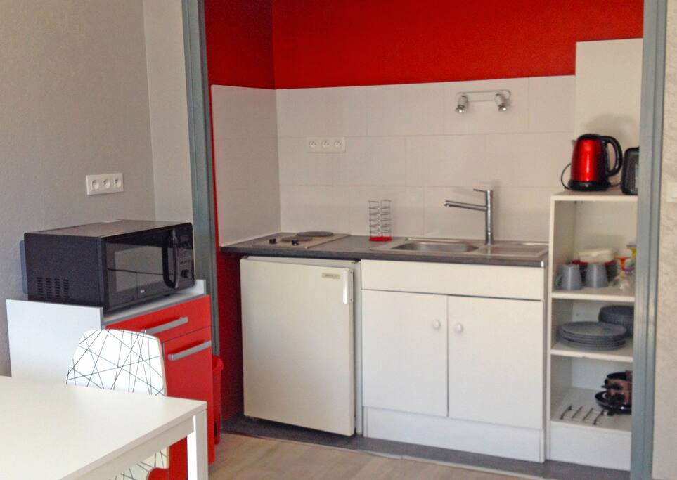 Kitchenette équipée