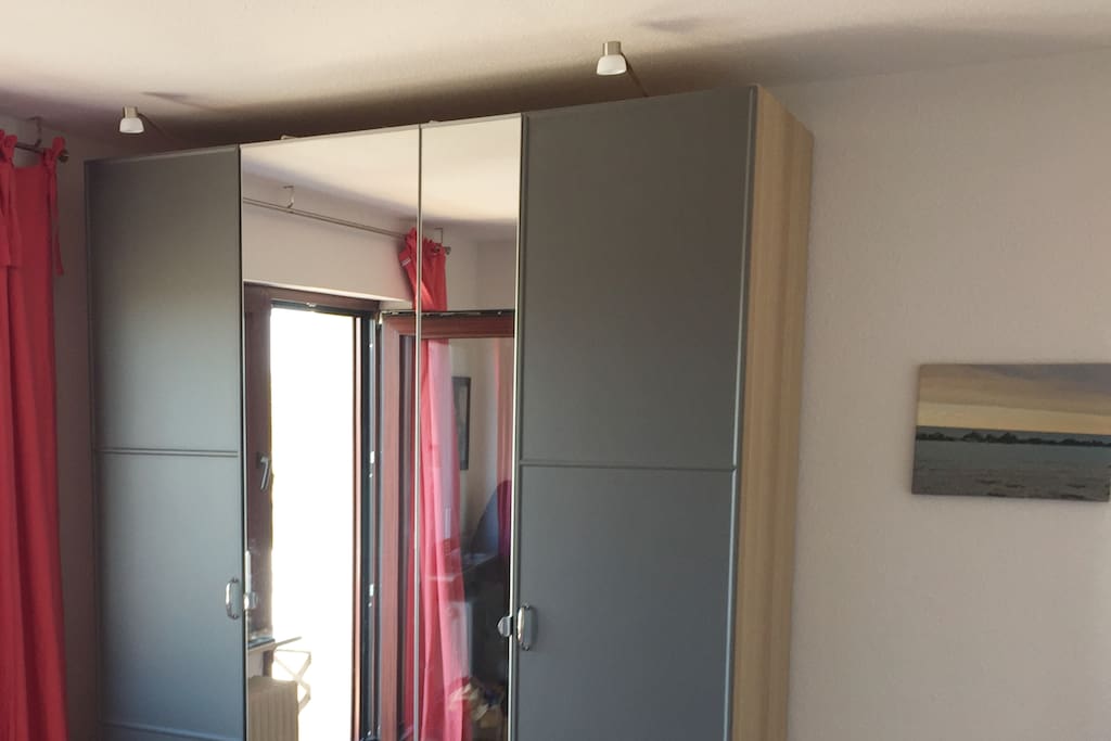 Schlafzimmer Schrank