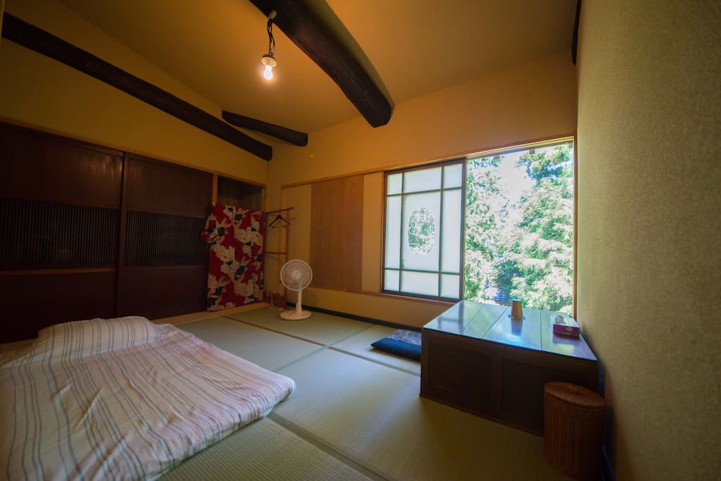 Tatami room