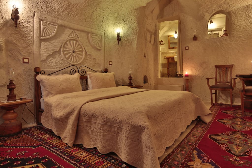 Double Cave Room Bedroom