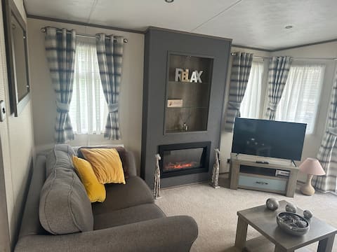 Top Airbnb: Lake view staycations 26 Borwick Lakes LA6 1BH in Warton