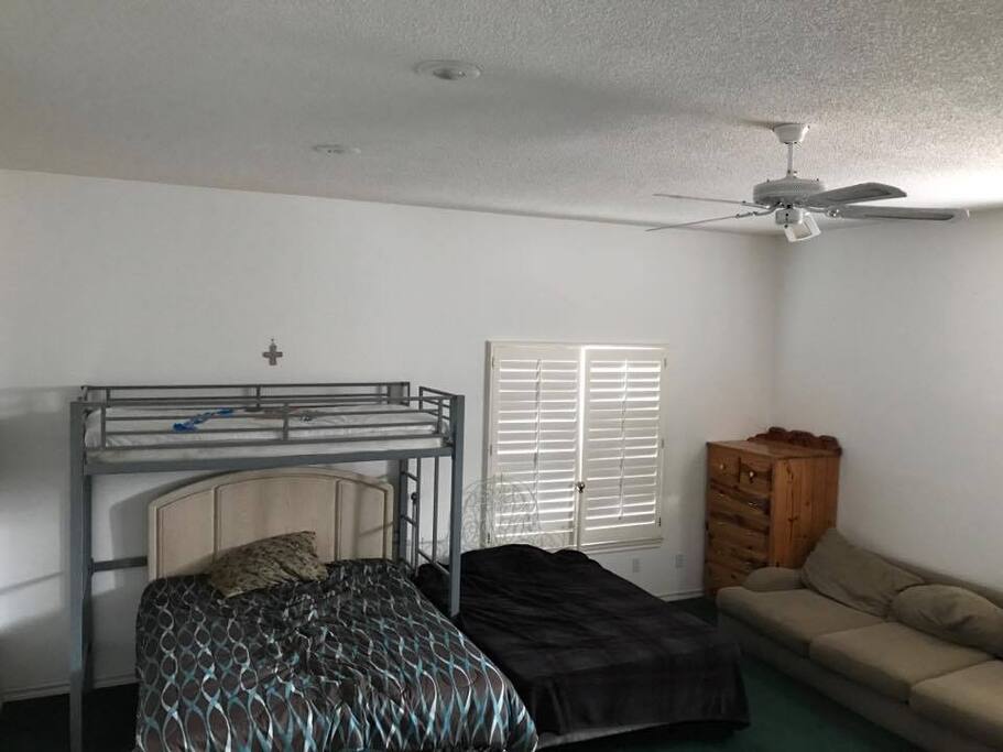 Queen, double, & single bed