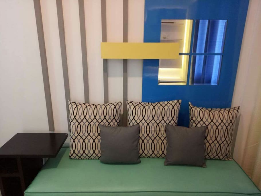 Couch that could be converted to a sleeping mattress, fitting 1 guest