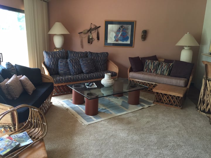 Woodhaven Home On The Golfcourse - Palm Desert, CA