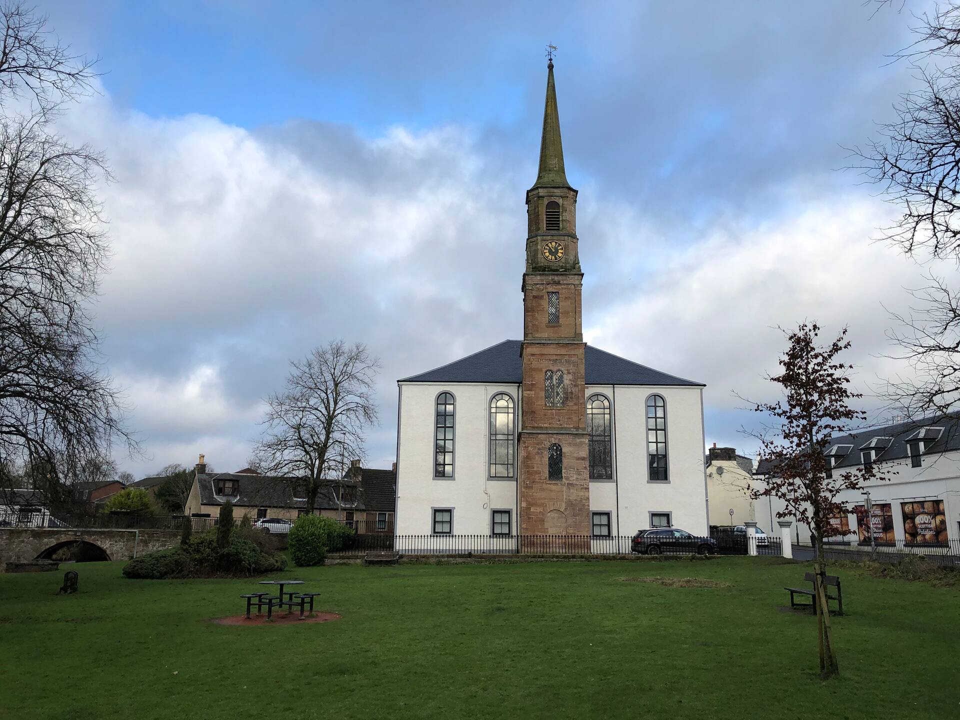 East Church House, Unique 9 bedroom Church, Historic Market Town.