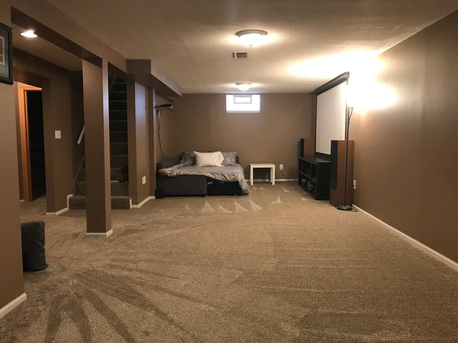 Plenty of room for additional beds (additional storage in laundry room)