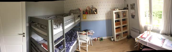 Dormitorio 4 con litera y cajón con colchón