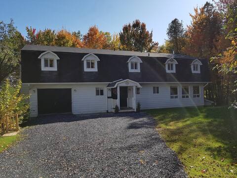 Lac Brome Cedar Grove