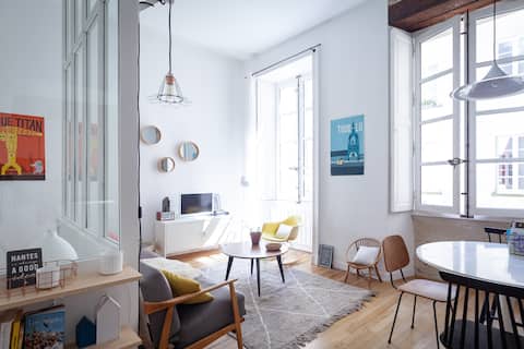 Propriété Airbnb réussie: Little Pommeraye HyperCentralDesign à Nantes