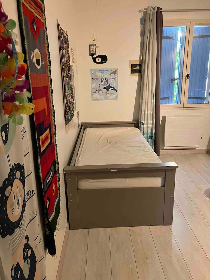 საძინებელი 2