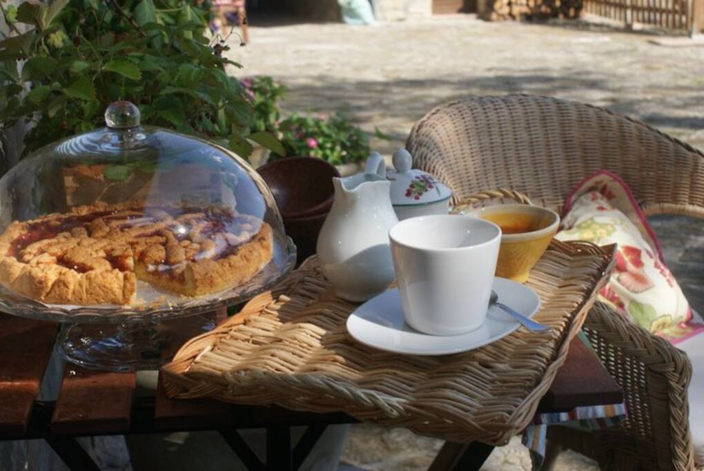 angolo del aia del B&B con una piccola collazione