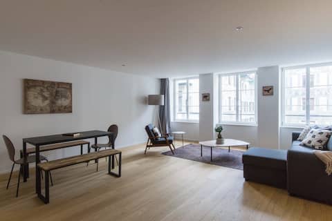 Hirschen 4 Loft - Historic old town apartment/WiFi