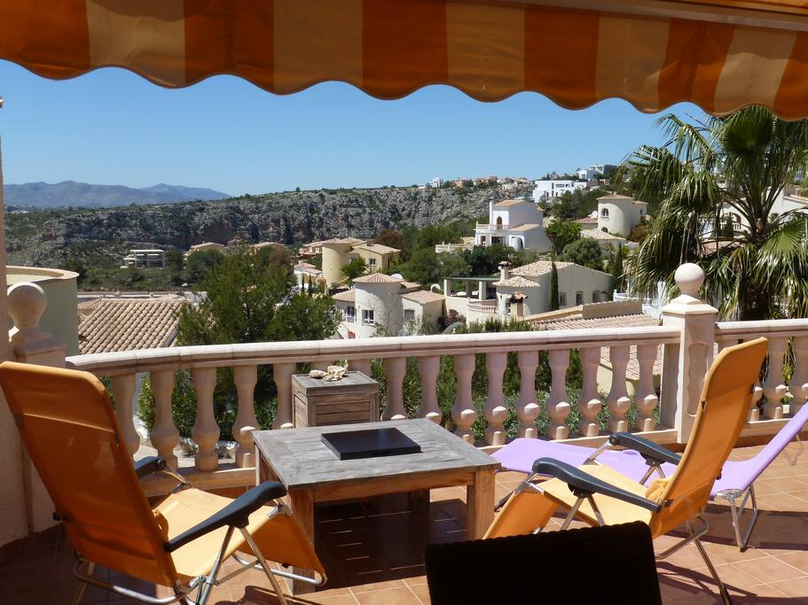 The view is never boring from the main terrace!