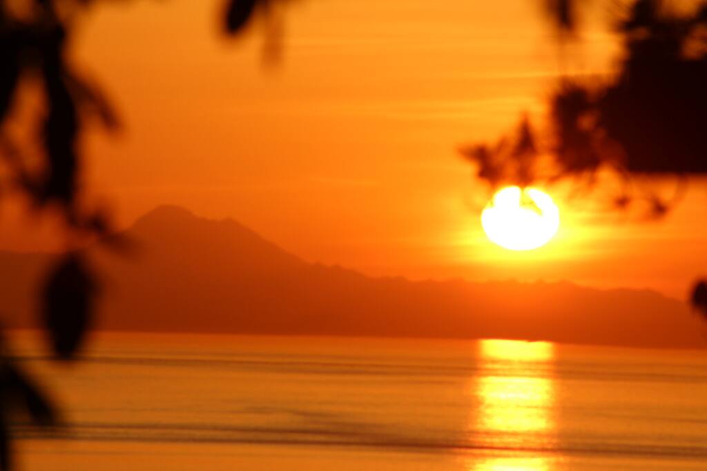 Sunrise over Mount Baker from the deck. Yes, you have a sunrise and sunset view!