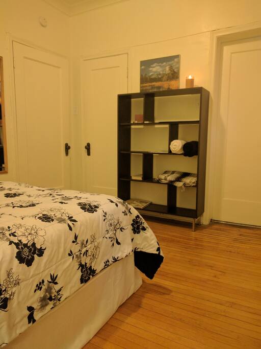 Your room comes stocked with fresh sheets, towels, an extra blanket, candle, discount cards to local restaurants and attractions and a guidebook to plan your stay in the city.