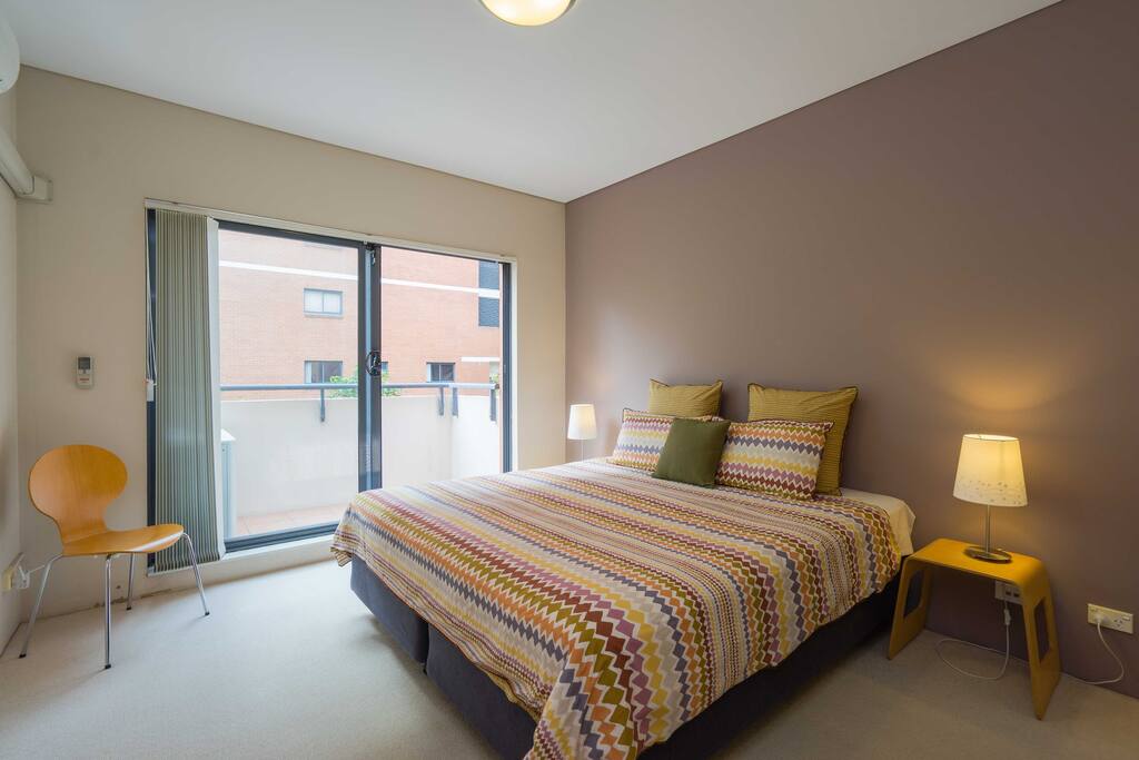 Main Bedroom king bed or 2 single beds