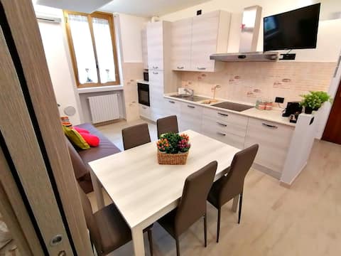 Bnbook Villafranca Two-Room Train Station