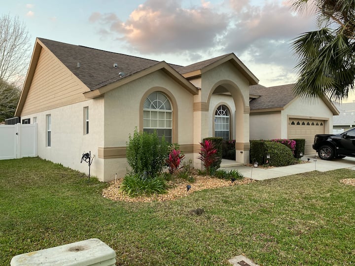 Recharge in Paradise Houses for Rent in Clermont, Florida, United