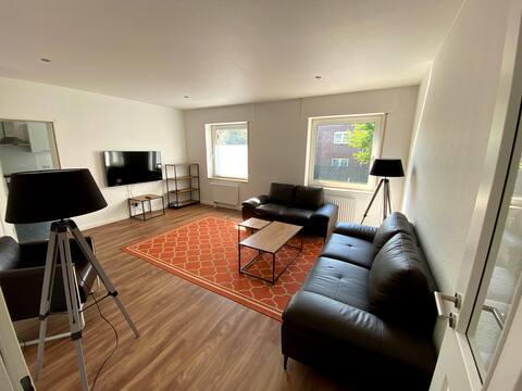 70 m² quiet, with parking, also for professionals