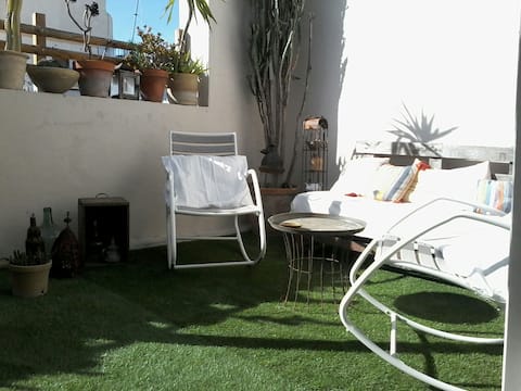 Successful Airbnb property: Charming penthouse 2 terraces in the historic center in Cádiz