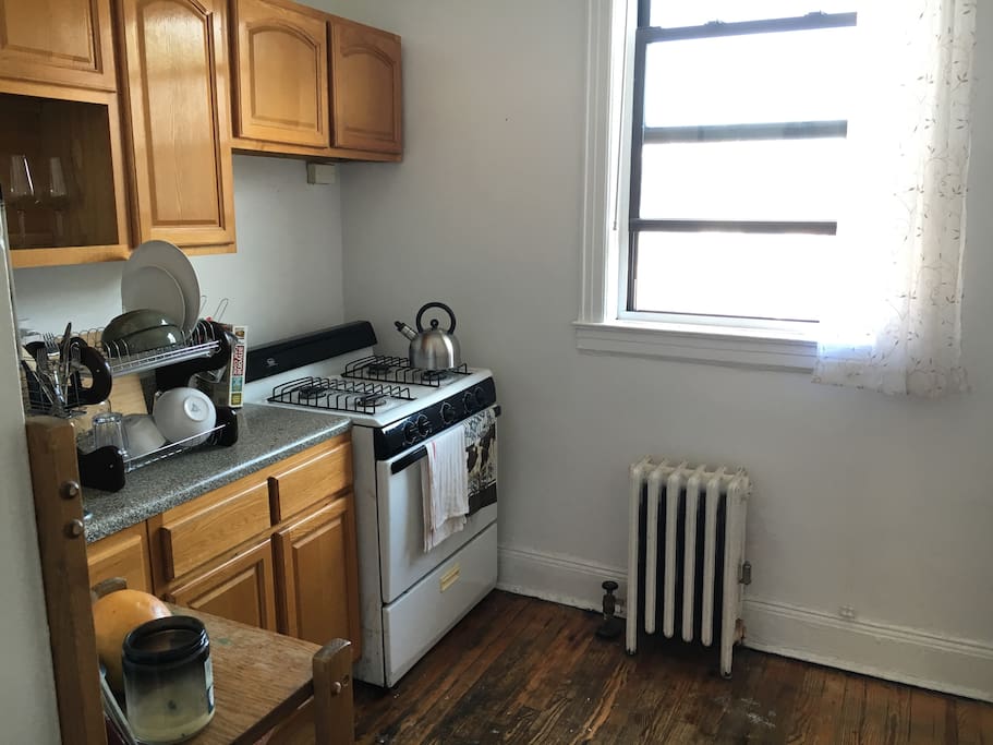 Full kitchen