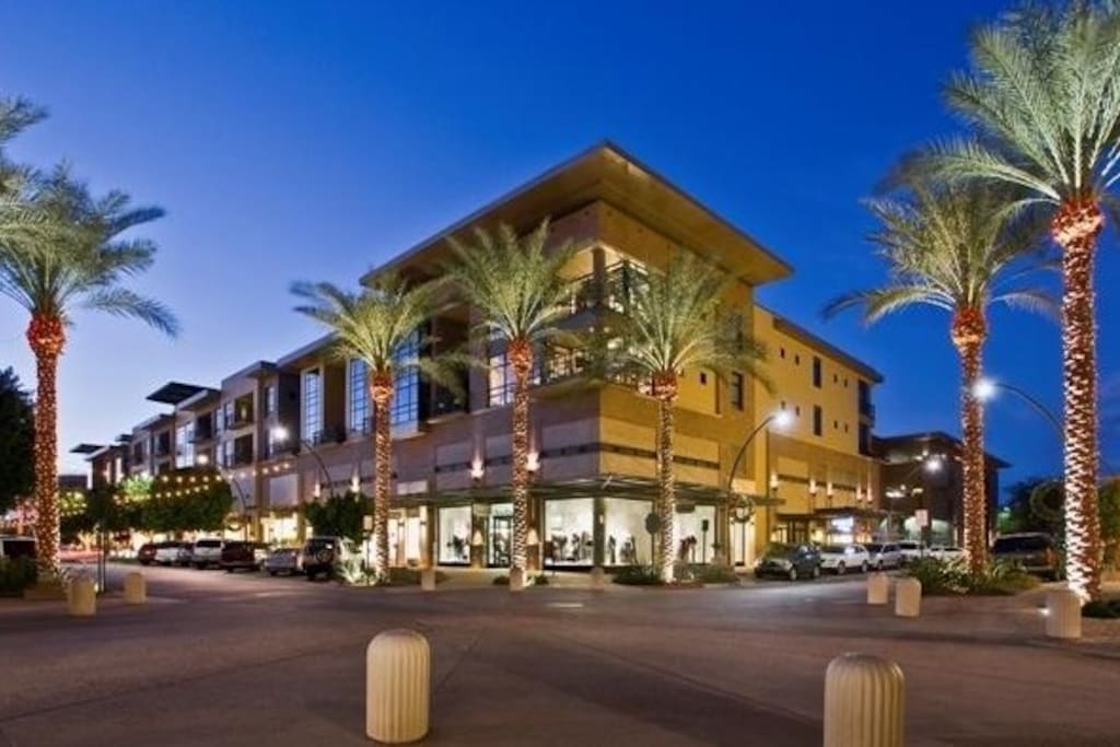 Kierland Commons Shopping Mall
