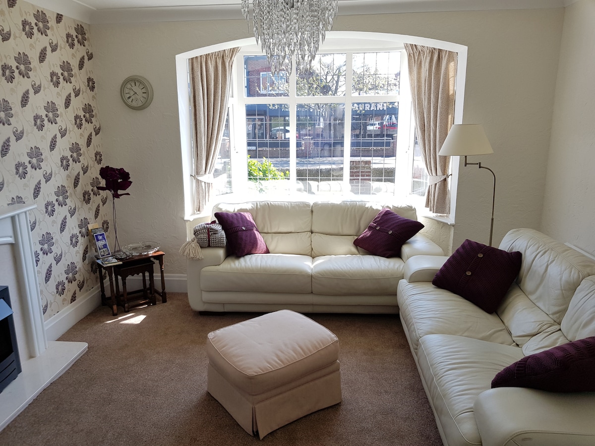Top Airbnb: Filey town seaside house in Filey