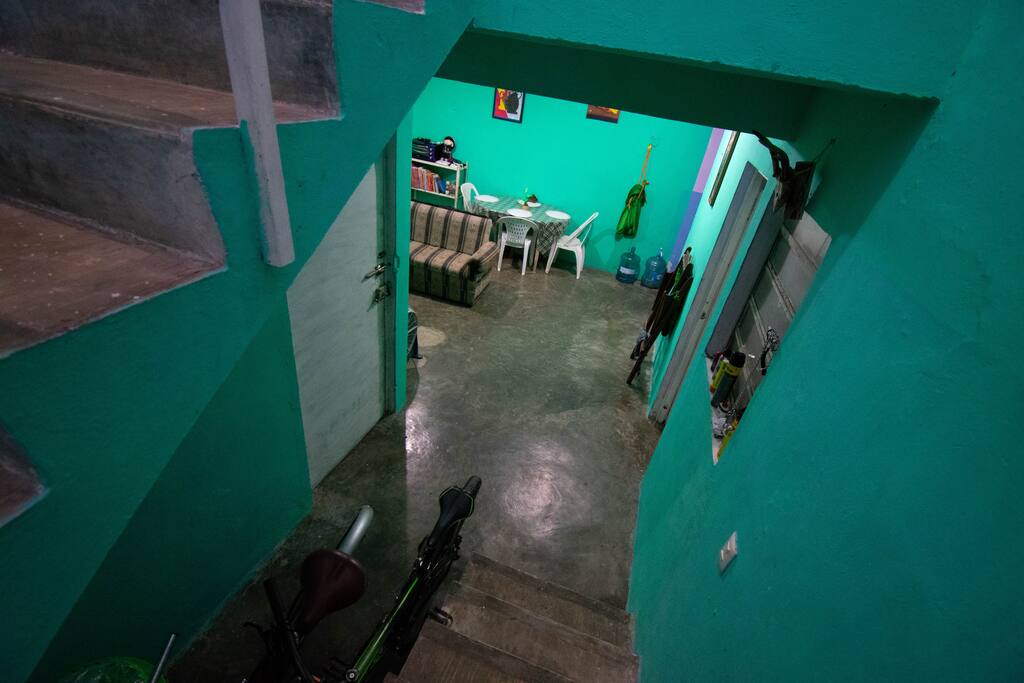 Escaleras y Sala