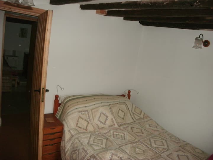 Двойна спалня