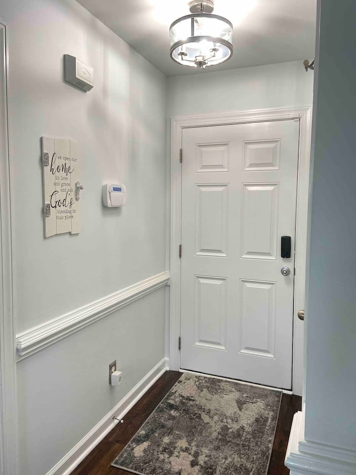 Comfy 3 Bedroom 2 Bath Home - Feels Like Home! - Greenville, NC